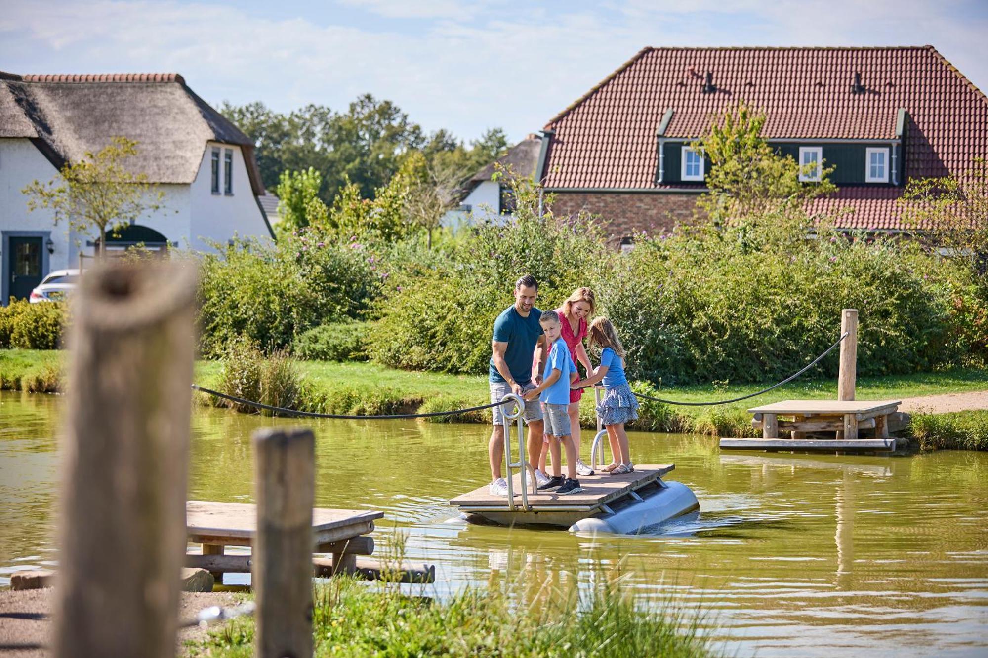 ホテル Recreatiepark De Leistert Roggel エクステリア 写真